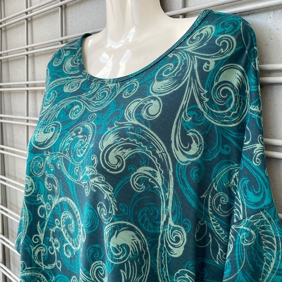 LulaRoe Paisley Printed Irma Tunic Top-0919-4 - Picture 2 of 11